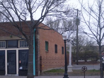 715 Magnolia side 2010
