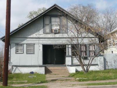 818 Richmond 2011
