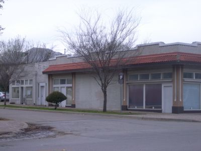 901 Magnolia side 2010
