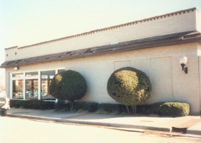 909 Magnolia side 1995
