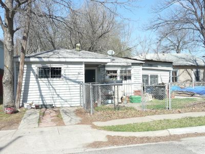 954 Jefferson 2011
Used as storage for Old Home Supply

