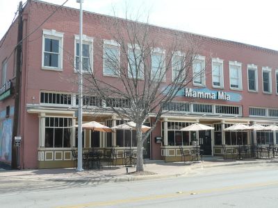 1000 Magnolia 2011
