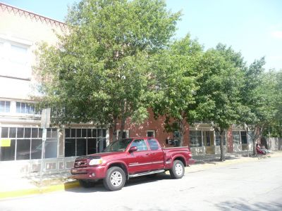 1000 Magnolia east side 2011

