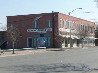 1000 Magnolia west side 2008
