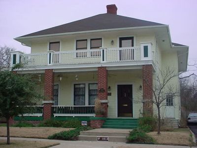1013 Hawthorne 2003
