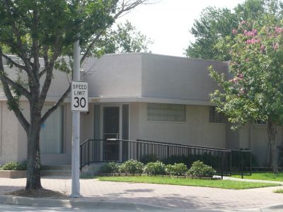 1065 Magnolia side 2011
