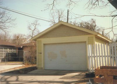 1124 Lilac garage 1995
