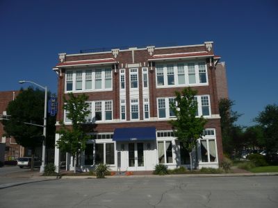 1200 Magnolia side 2011

