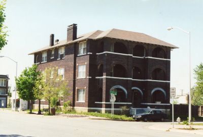 1228 Adams 2000
