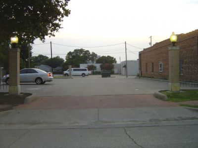 1251 Magnolia parking 2005
