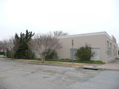 1305 Magnolia side 2009
