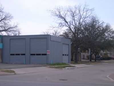 1311 Magnolia side 2010
