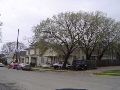 1312-1316 College 2005
