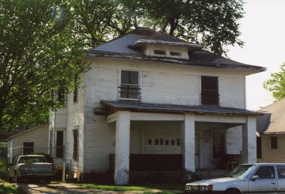1316 College 2000
