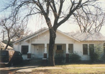 1319 Henderson 1995
