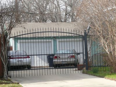 1320 Adams garage 2009

