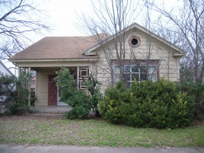 1320 Henderson 2010
