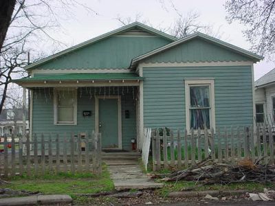 1320 Lake 2003
