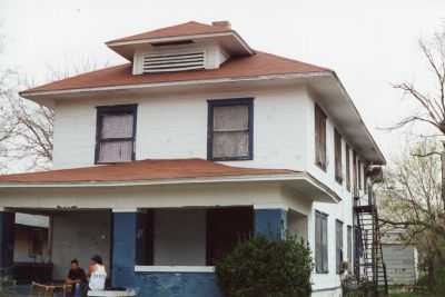 1321 Fairmount 2000
