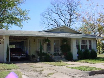 1321 Henderson 2003 November
