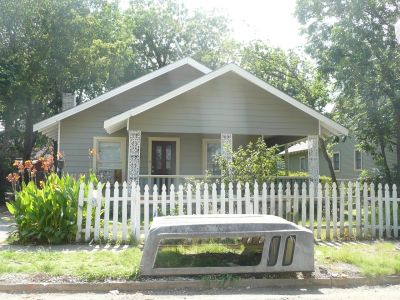 1323 Lake 2011
