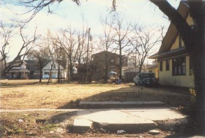 1325 Adams 1995
Original contributing structure no longer existed by 1995

