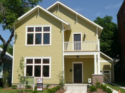 1325 College 2008 May
Built by Joe Frank Homes
