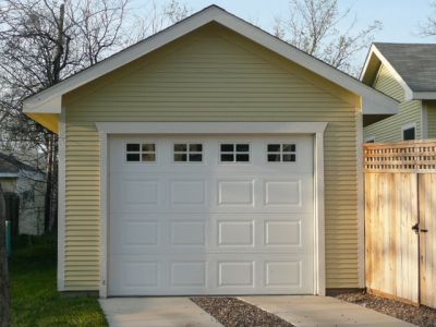 1328 Lake garage 2008
