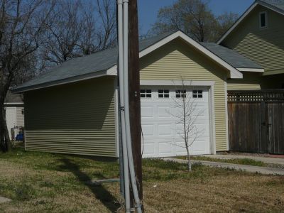 1328 Lake garage 2011
