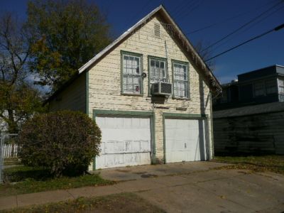1329 Fairmount garage 2008
