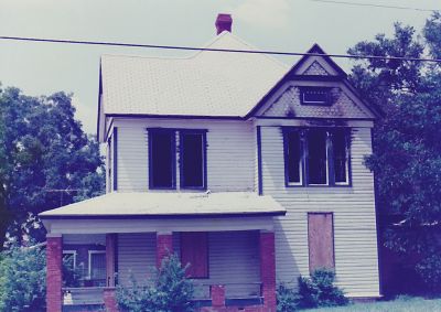 1329 Henderson side 1989
