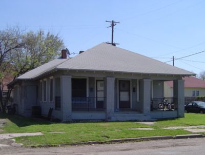 1329 Lake 2005
