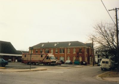 1400 College 1995
