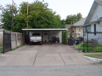 1401 Fairmount carport 2005
