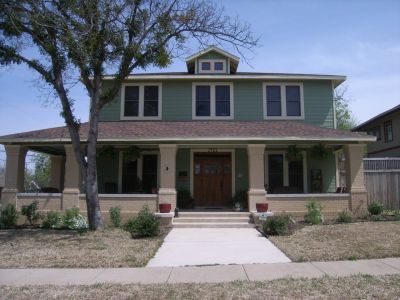 1401 Lipscomb 2010
