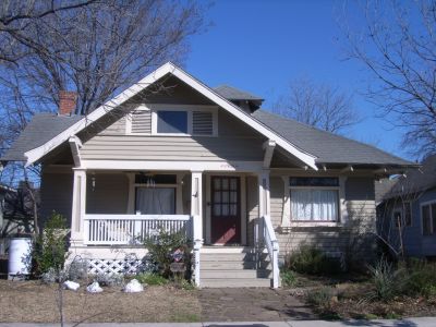 1405 Henderson 2010
