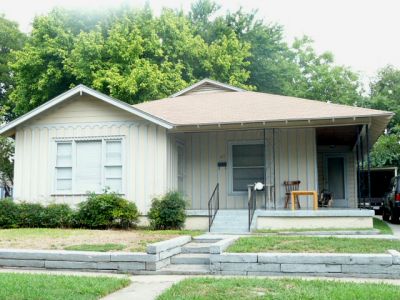 1417 Henderson 2008
