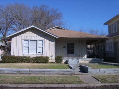 1417 Henderson 2010
