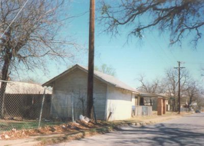 1424 7th garage 1995
