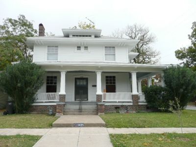 1425 Adams 2008
