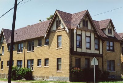 1426 College 2000
