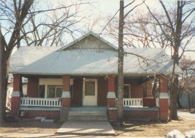 1515 Adams 1995

