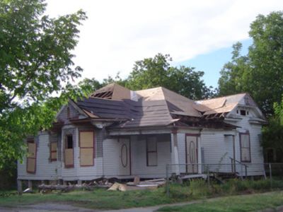 1518 Lipscomb 2005
Purchased & restoration begun by Southside Preservation Assn using volunteer labor
