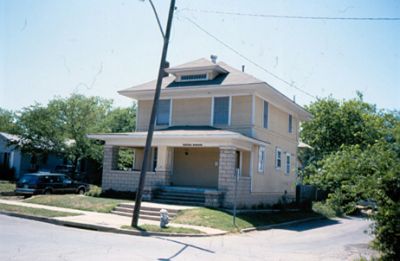 1600 5th pre-1990
Restoration by Robert and Carol
Patterson
