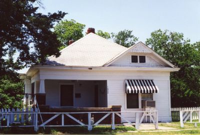 1600 College 2000
