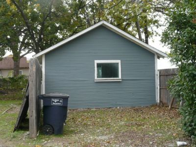 1600 Henderson garage 2008 November
