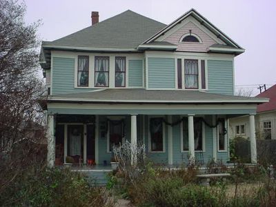 1601 Hurley 2002
