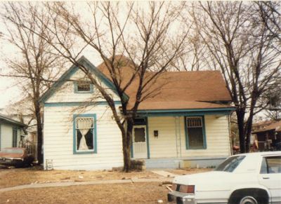 1605 College 1995
