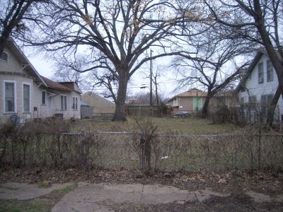 1606 Henderson 2010
