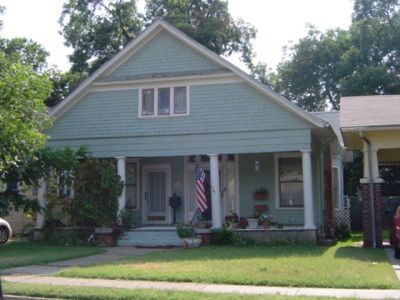 1608 Hurley 2005
